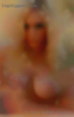 A cool woman couple or bi nudes fem female!