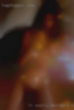 To openly swingers explore all sexual things in Uhrichsville Ohio.